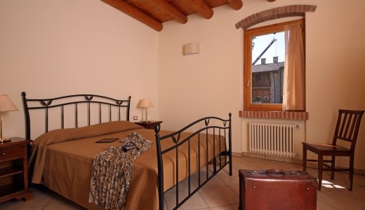 Borgo Mondragon Residence