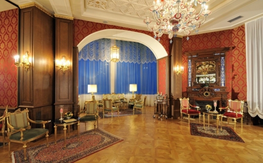 Regina Palace