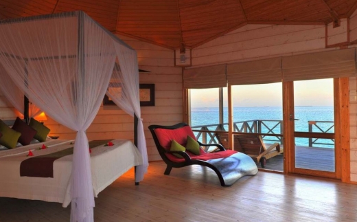 Komandoo Maldives Island Resort