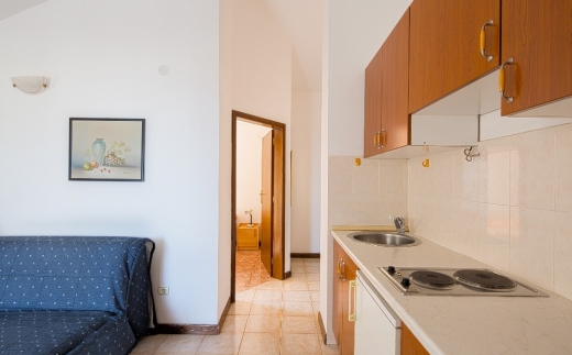 Apartments Maslovar