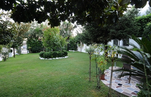 Apartments Garden Pavlovic