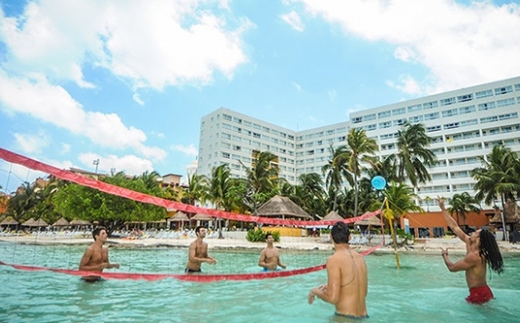 Dreams Sands Cancun Resort & Spa