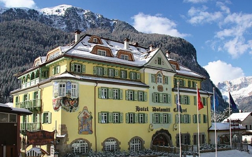 Dolomiti Schloss Hotel