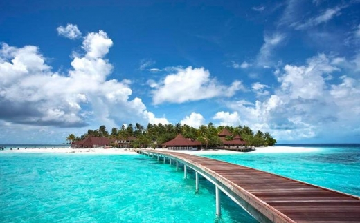 Diamonds Thudufushi Beach & Water Villas Maldives