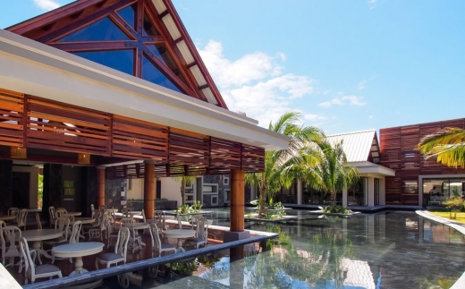 Crystals Beach Resort Belle Mare By Radisson