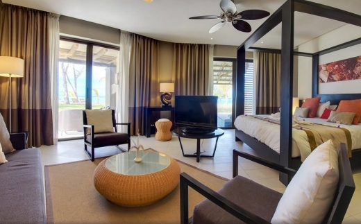 Crystals Beach Resort Belle Mare By Radisson