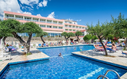 Alexandros Hotel