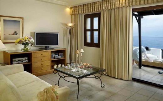 Aldemar Royal Mare Suites