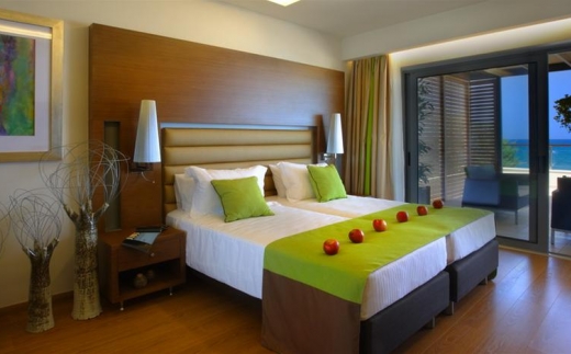 Minoa Palace Resort & Spa Hotel