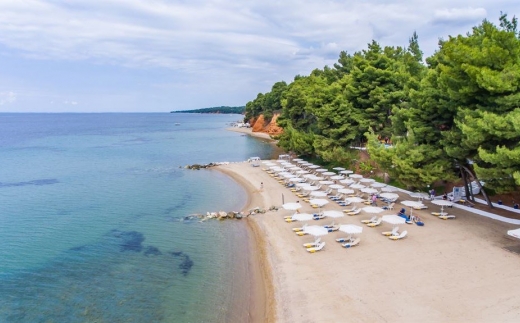 Porfi Beach Hotel