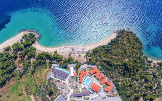 Lagomandra Beach & Suites