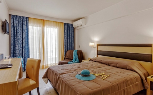 Lagomandra Hotel & Spa