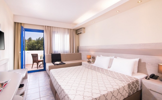 Alexandros Palace Hotel & Suites