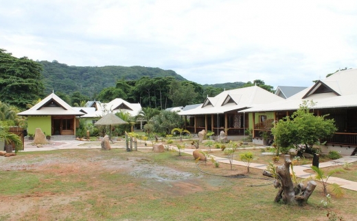 La Digue Holiday Villa