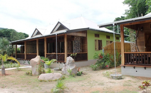 La Digue Holiday Villa