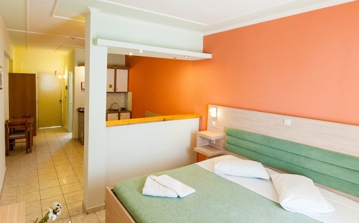 Zante Plaza Hotel & Apartments