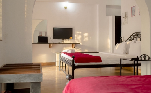 Naked Space Boutique Hotel