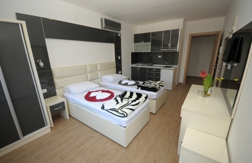 Apartments Kornic New