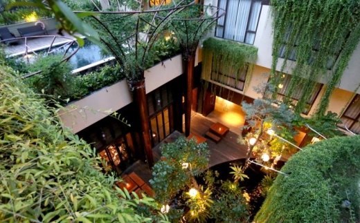 Swiss-Belhotel Rain Forest (Sunset Road)