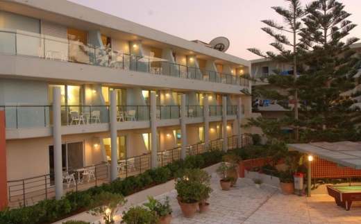 Minos Hotel