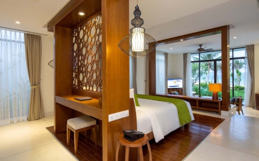 Cam Ranh Riviera Beach Resort & Spa