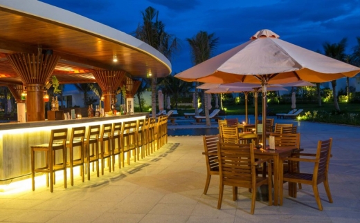 Cam Ranh Riviera Beach Resort & Spa