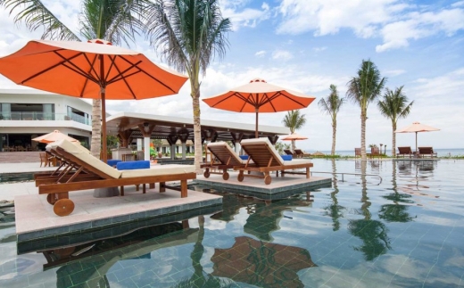 Cam Ranh Riviera Beach Resort & Spa