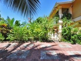 Villa Dorado