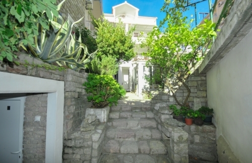 Apartments Milos