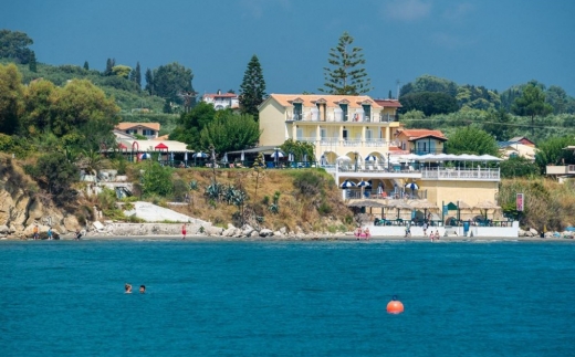 Denise Beach Hotel