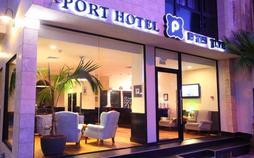 Port Hotel