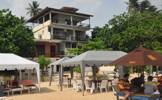 Wave Beach Resort