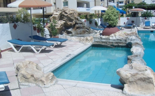 Larco Hotel And Apartments