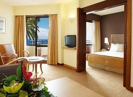 Eden Mar Suite Hotel