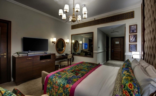 Dukes Dubai, A Royal Hideaway Hotel