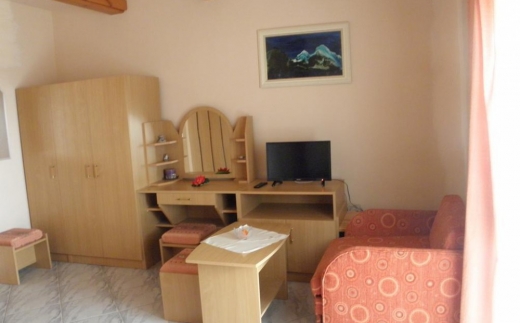 Kristaly Apartman