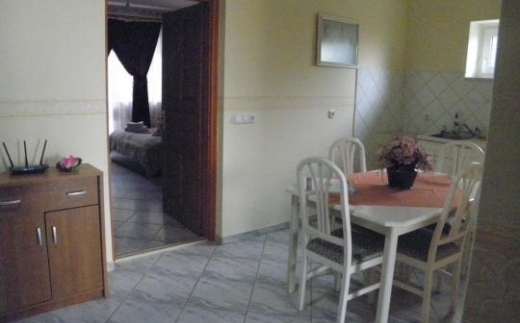 Kristaly Apartman