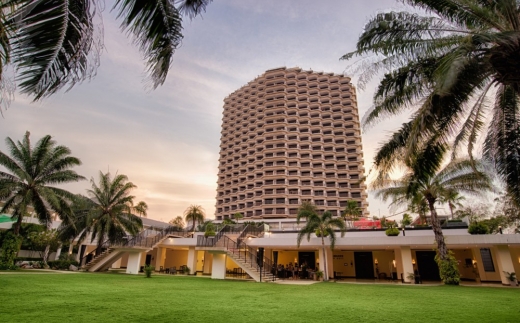 Novotel Hua Hin Cha Am Beach Resort & Spa