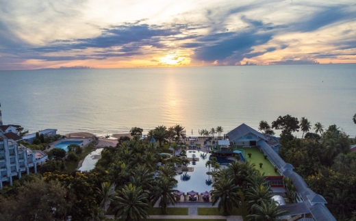 Novotel Hua Hin Cha Am Beach Resort & Spa