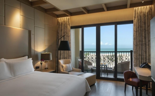 Saadiyat Rotana Resort & Villas