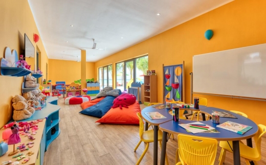 Kuredhivaru Resort And Spa (Ex. Movenpick Resort)