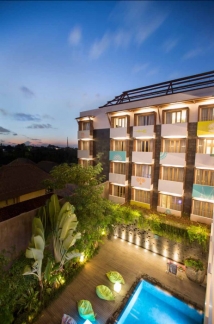 Tijili Seminyak Hotel