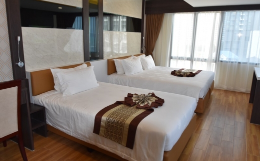 Golden Jomtien Beach Hotel