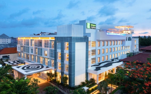 Holiday Inn Express Baruna