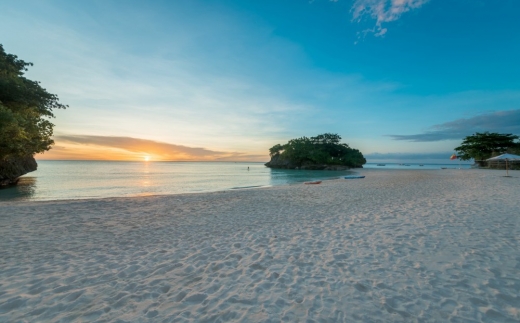 Crimson Resort & Spa Boracay Island