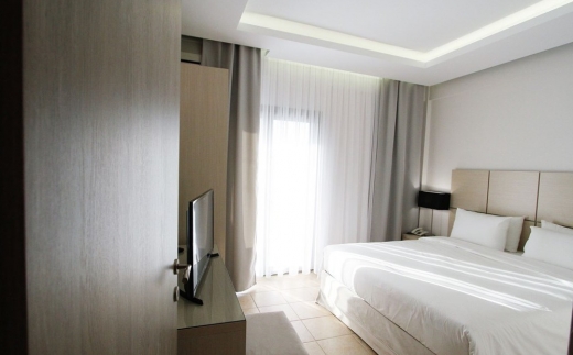 Akrogiali Exclusive Hotel