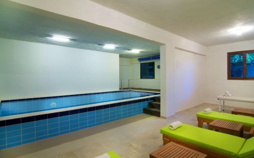 Trefon Aparthotel & Family Suites