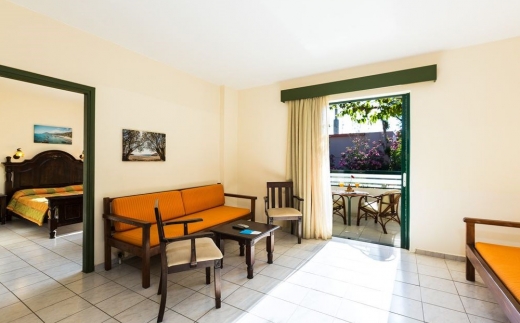 Trefon Aparthotel & Family Suites