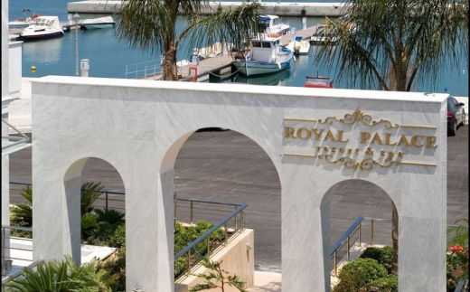 Royal Palace Resort & Spa