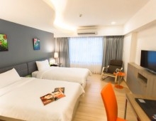 Grand Tower Inn Sathon